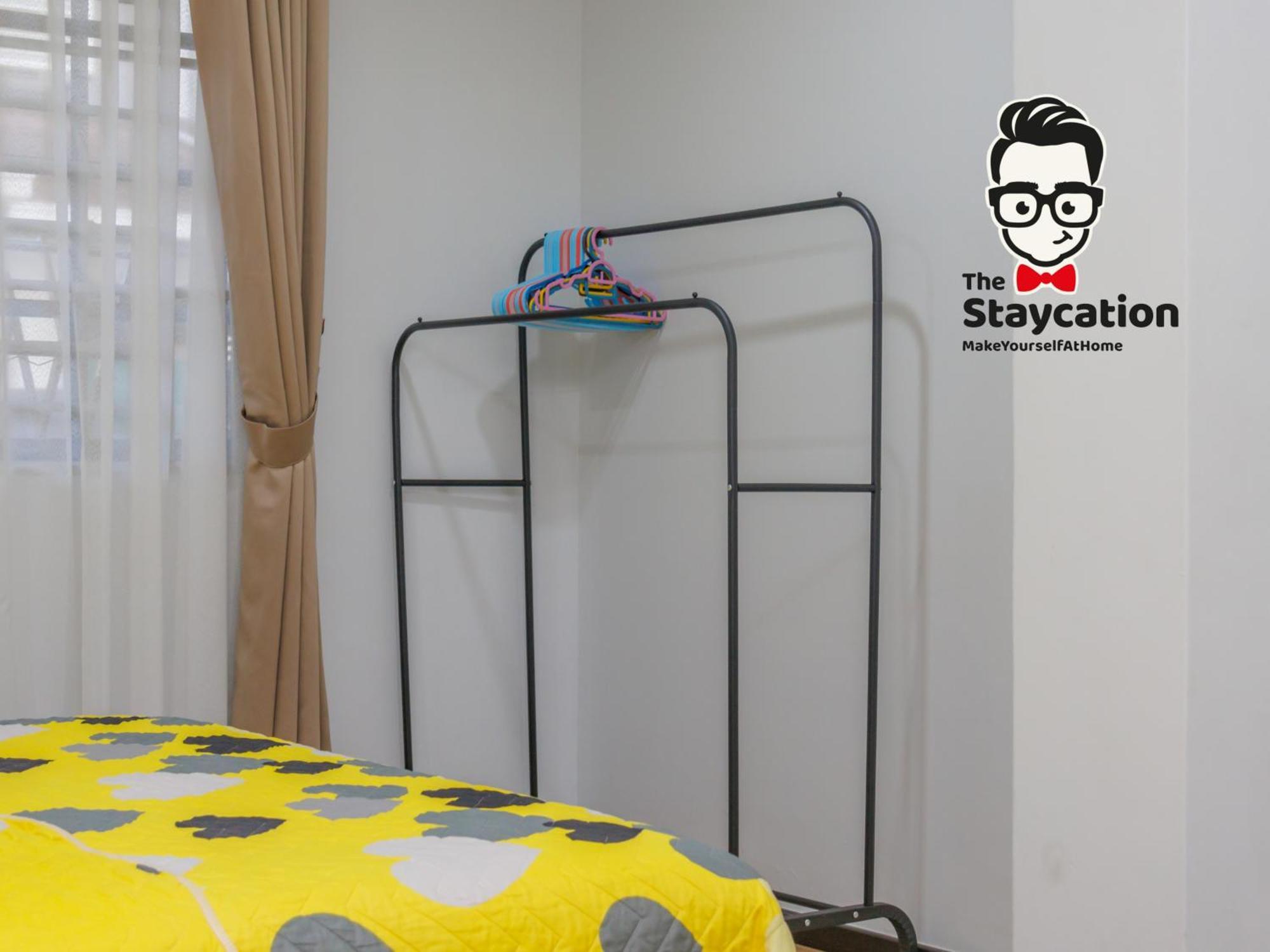 Staycation Homestay 51 Luxe Garden Homestay Кучінг Екстер'єр фото